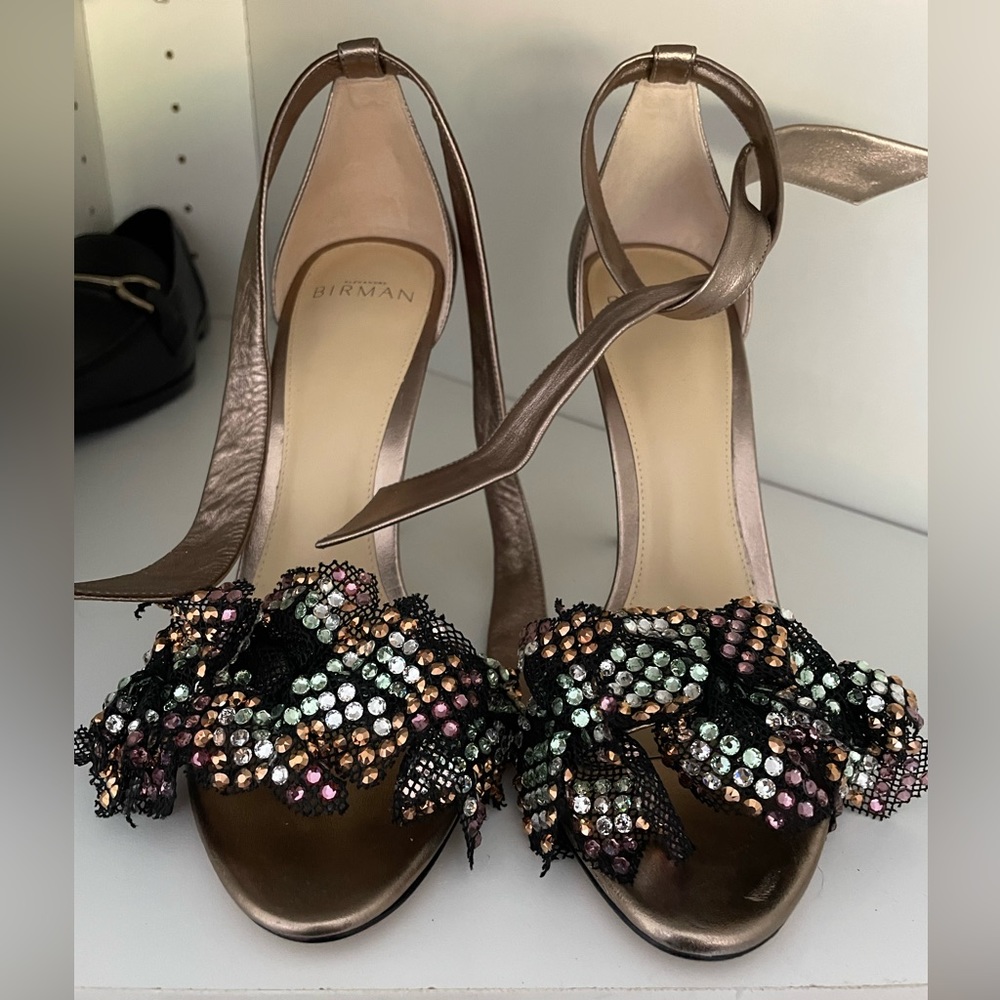 Alexandre Birman 37 Crystal multi color heel NWOT never worn bronze